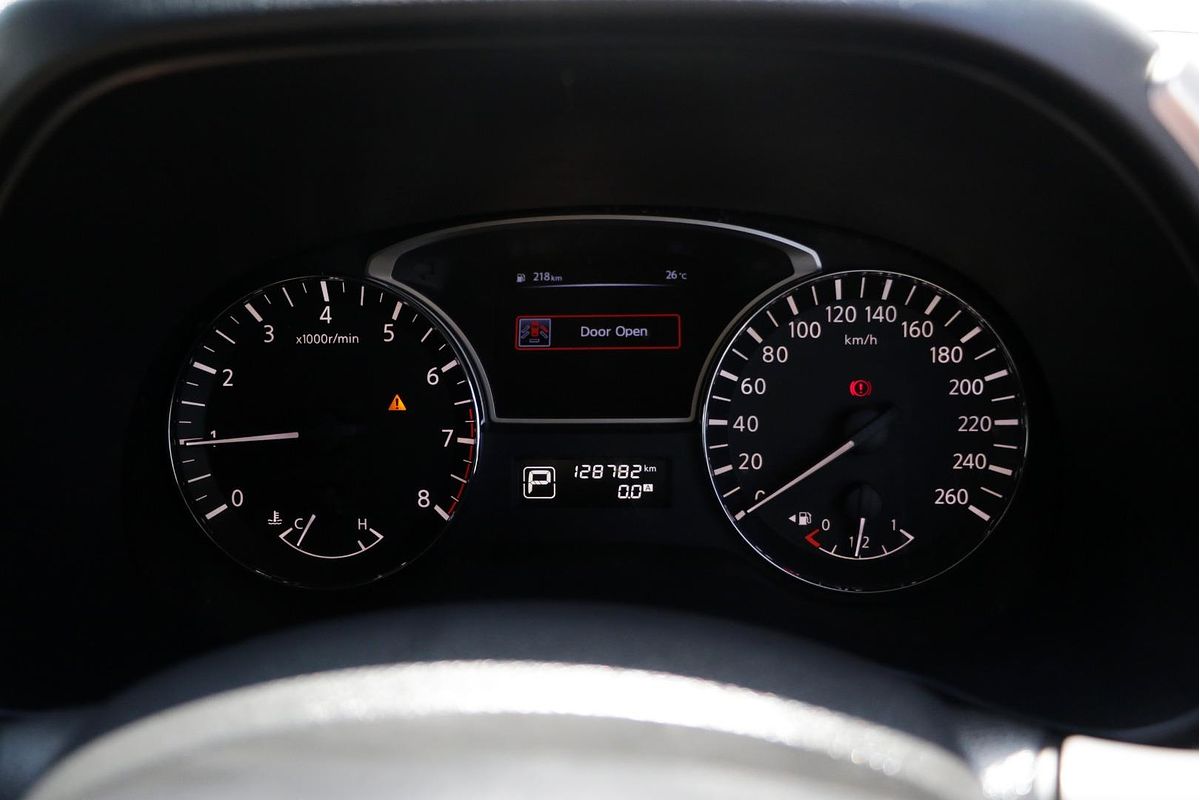 2015 Nissan Pathfinder ST R52