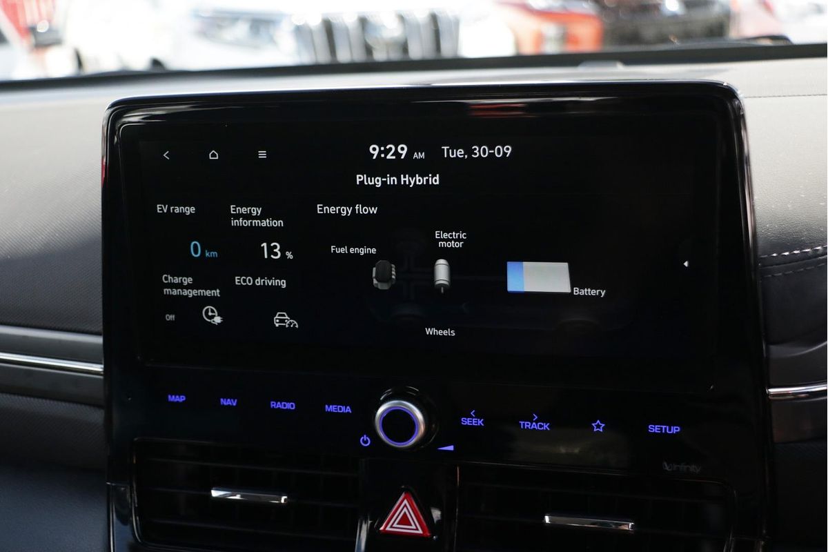2020 Hyundai IONIQ Plug-in Premium AE.3