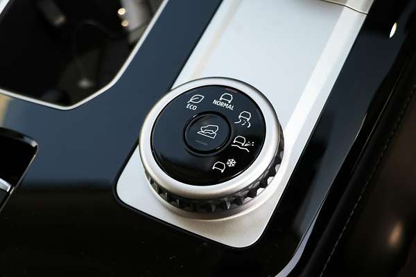 2025 Mitsubishi Outlander ES ZM