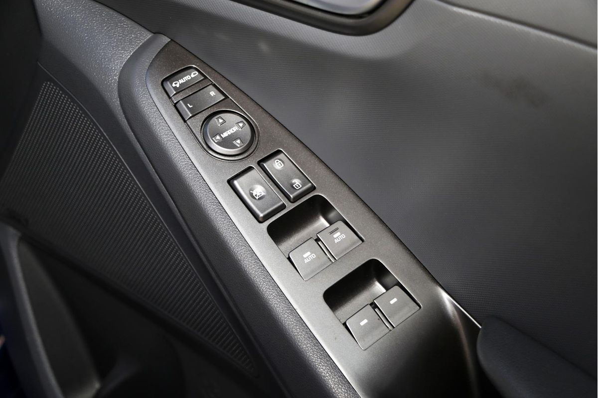 2020 Hyundai IONIQ Plug-in Premium AE.3