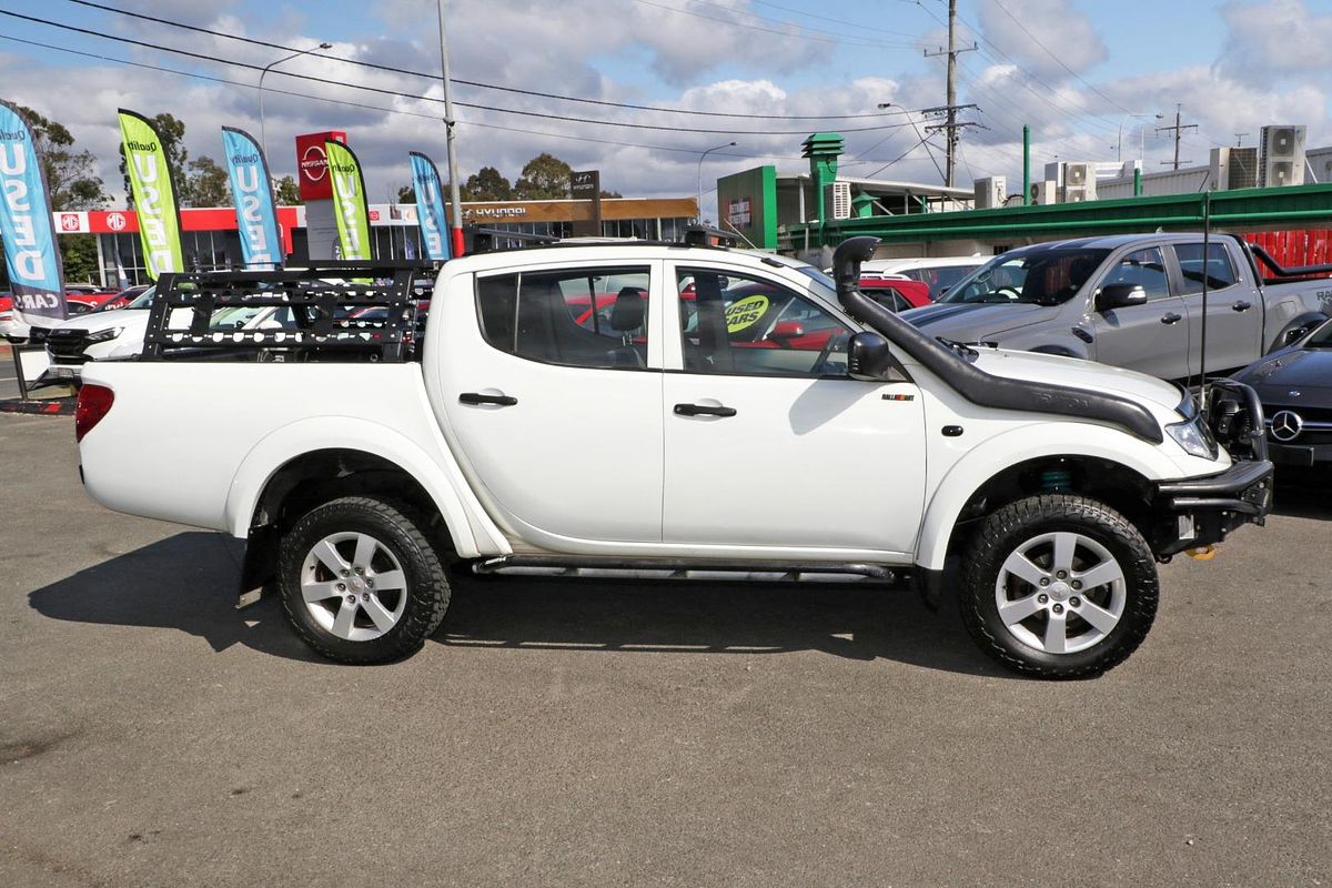 2014 Mitsubishi Triton GLX MN 4X4