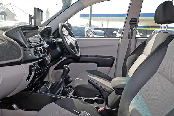 2014 Mitsubishi Triton GLX MN 4X4