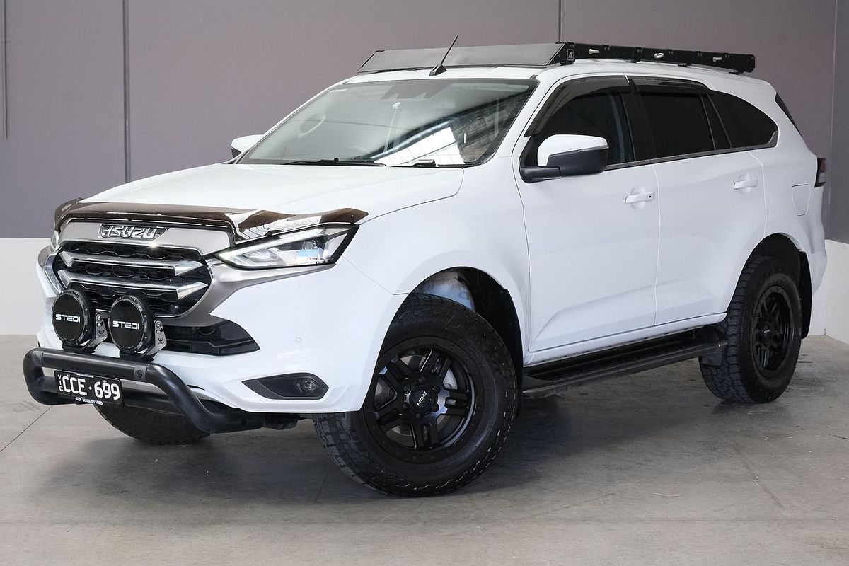 2022 Isuzu MU-X LS-T