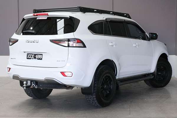 2022 Isuzu MU-X LS-T