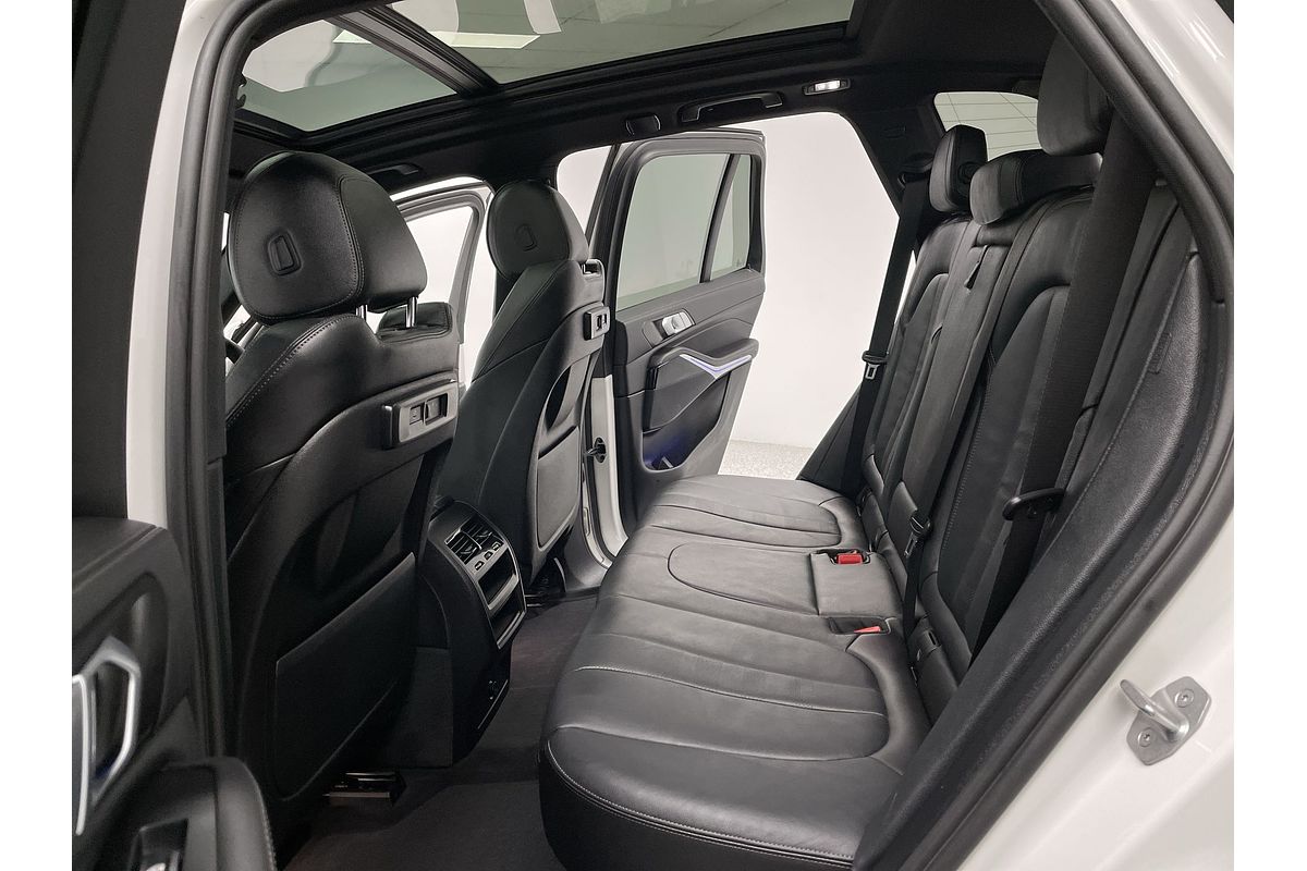 2022 BMW X5 xDrive40i M Sport G05