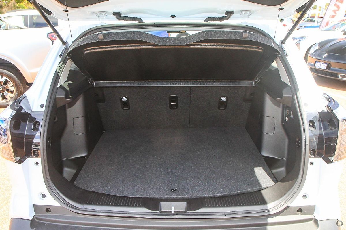 2025 Suzuki S-Cross JYB