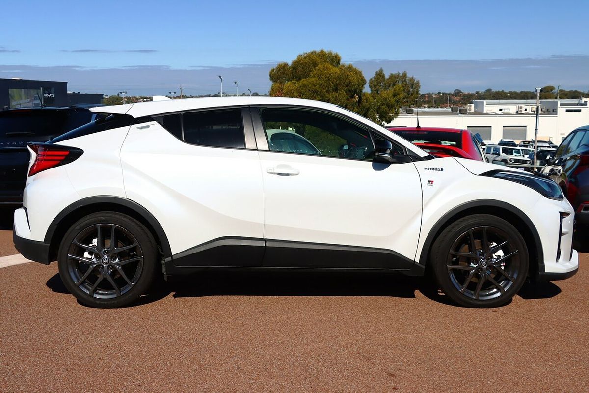 2023 Toyota C-HR GR Sport ZYX10R