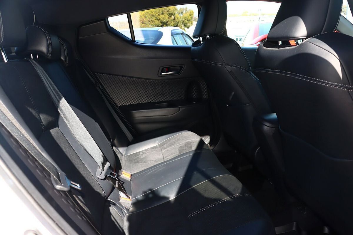 2023 Toyota C-HR GR Sport ZYX10R