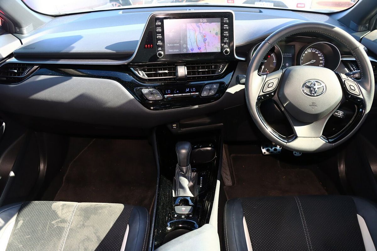 2023 Toyota C-HR GR Sport ZYX10R