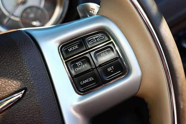 2013 Chrysler 300 C LX