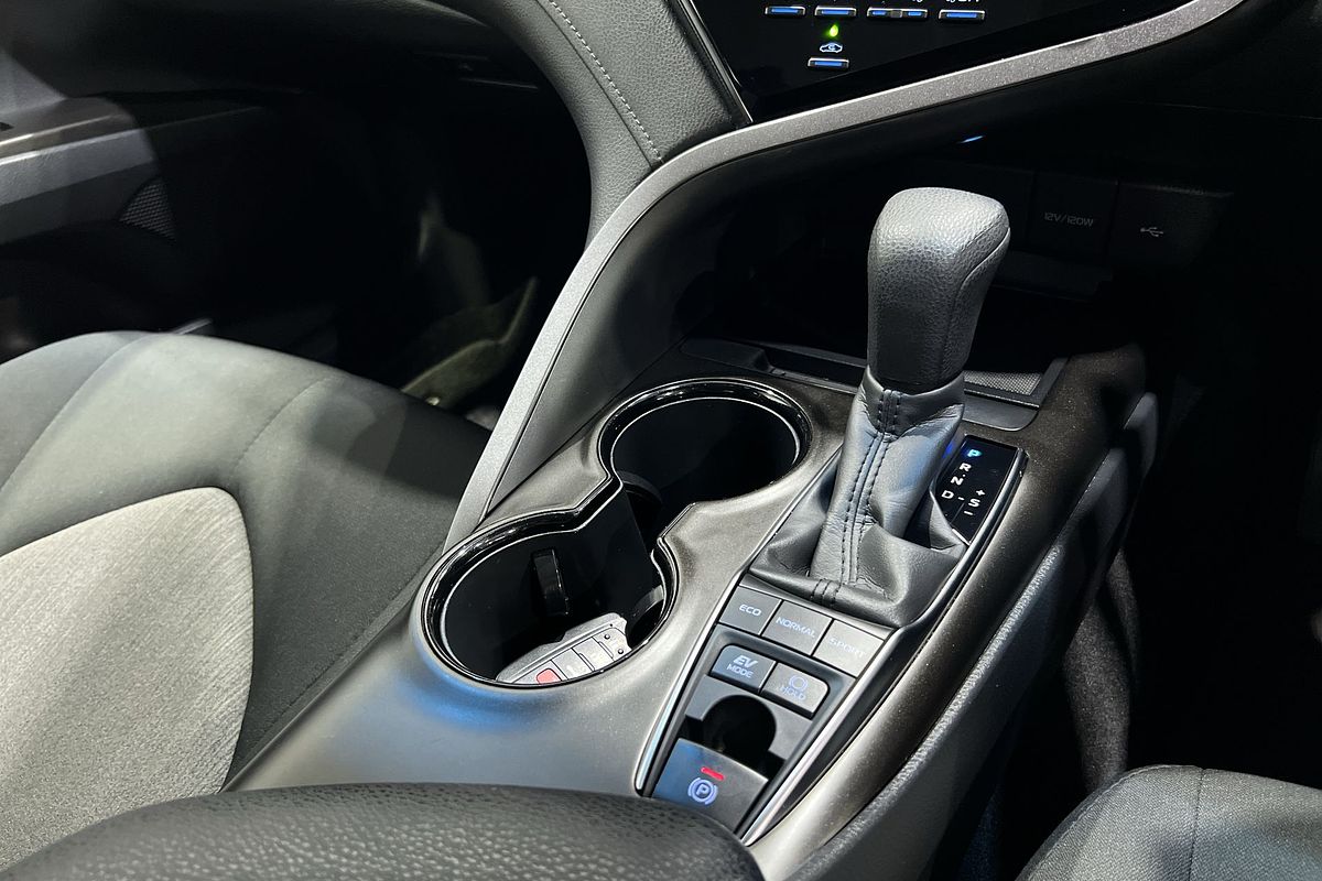 2024 Toyota Camry Ascent AXVH70R