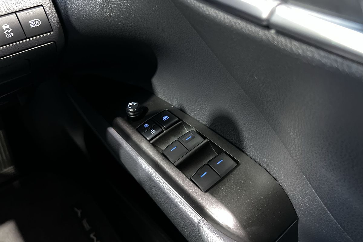 2024 Toyota Camry Ascent AXVH70R