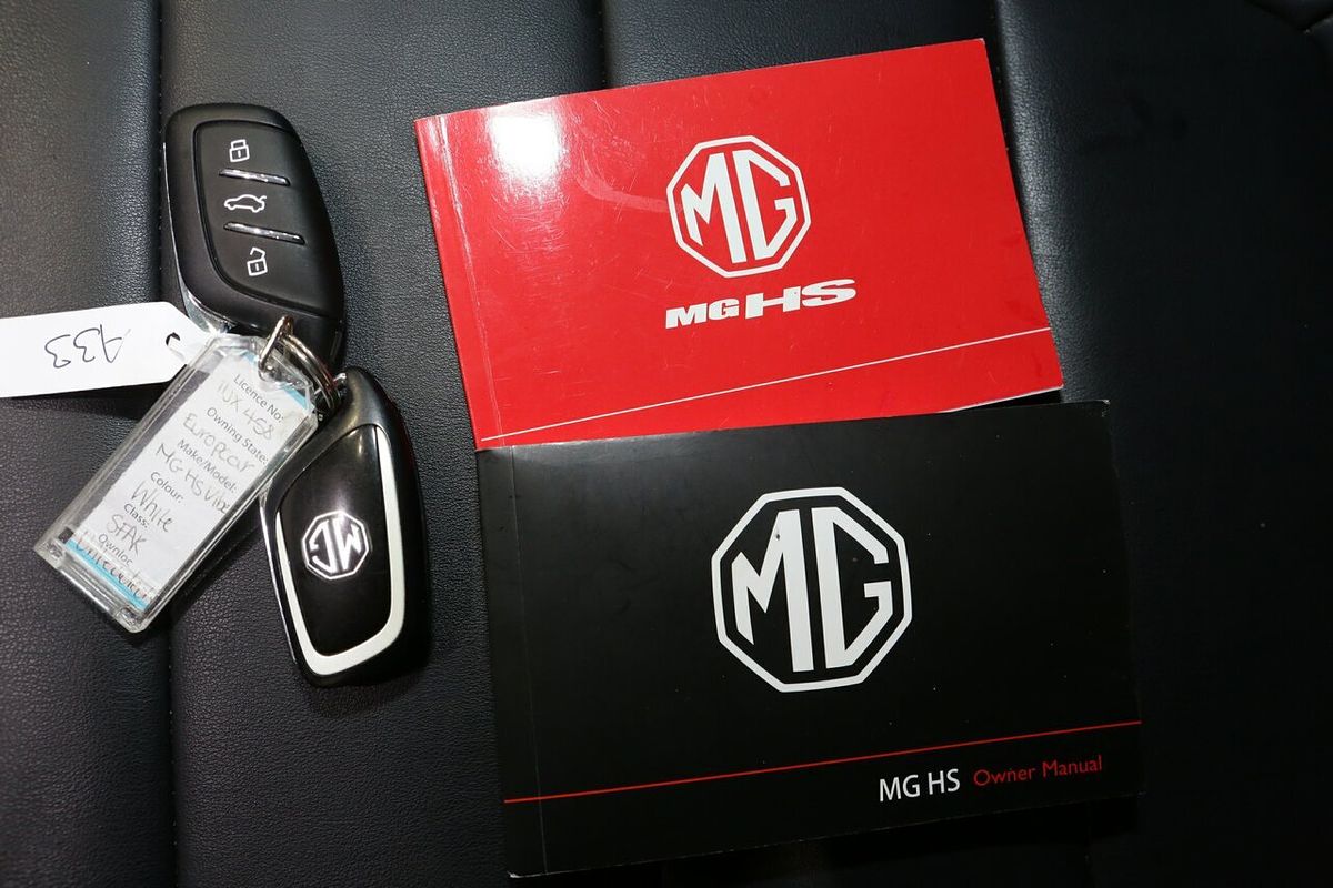 2024 MG HS Vibe SAS23