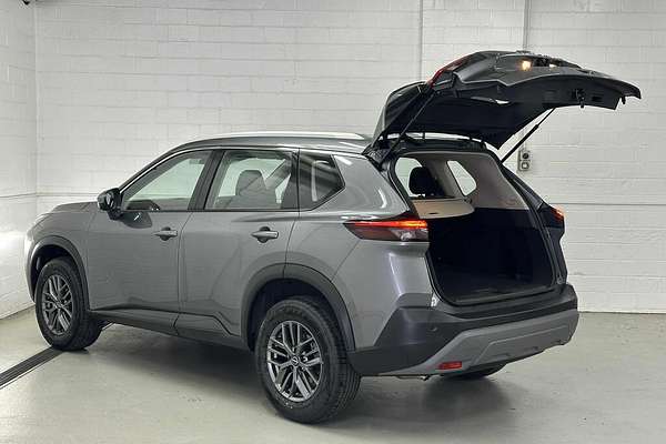 2025 Nissan X-TRAIL ST T33