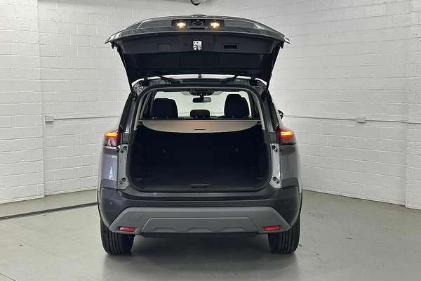 2025 Nissan X-TRAIL ST T33