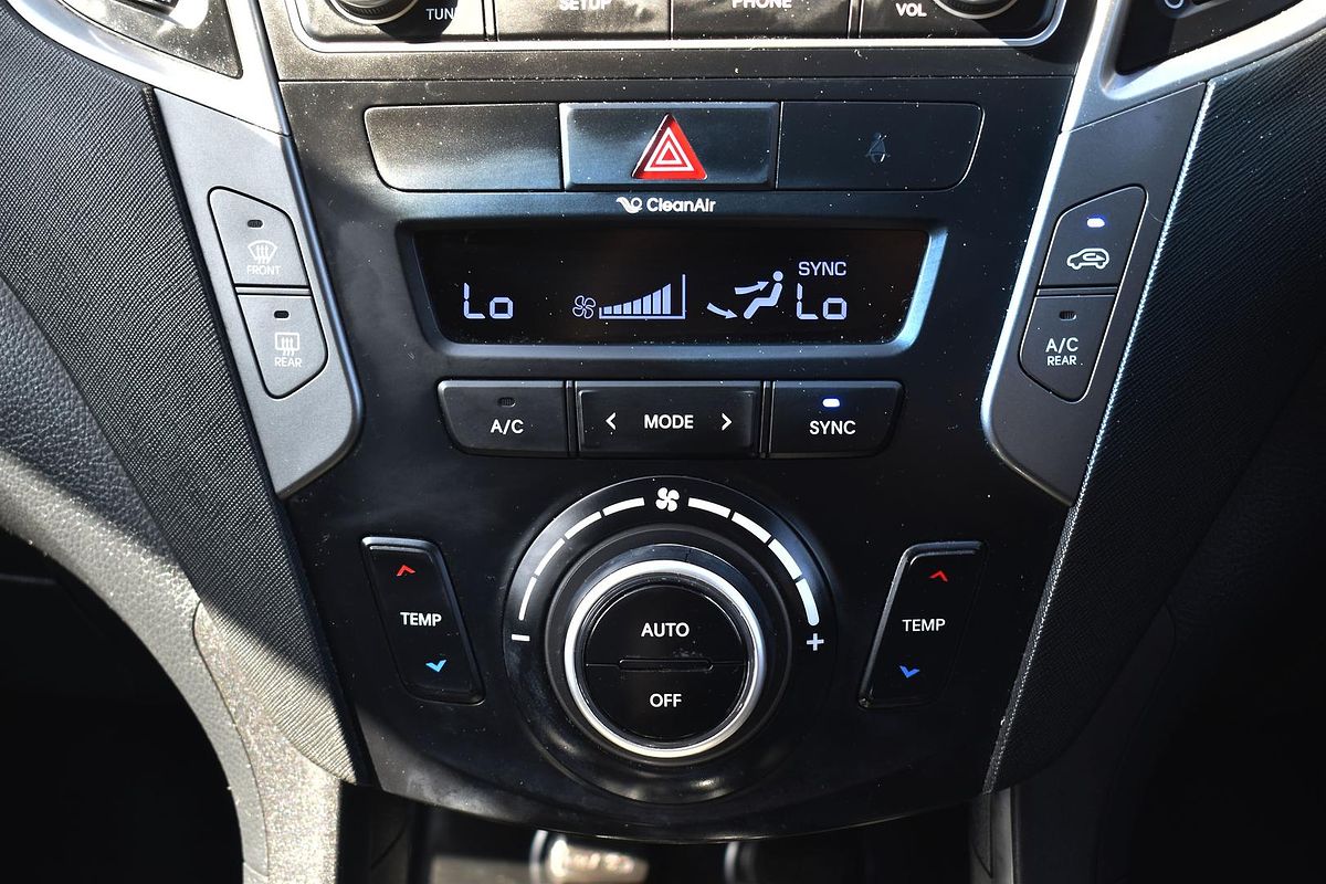 2017 Hyundai Santa Fe Active X DM3 Series II
