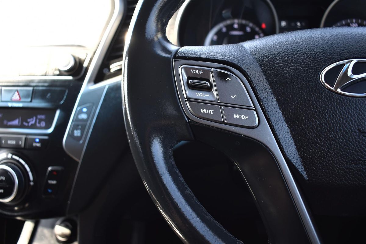 2017 Hyundai Santa Fe Active X DM3 Series II