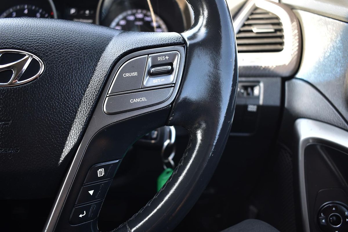 2017 Hyundai Santa Fe Active X DM3 Series II