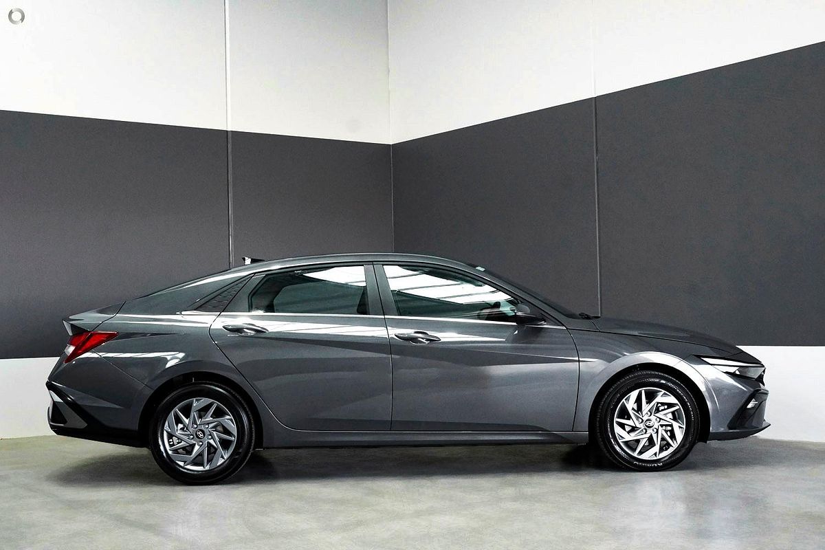 2025 Hyundai i30 Elite Hybrid CN7.V2