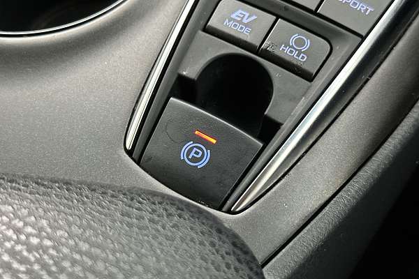 2024 Toyota Camry Ascent AXVH70R