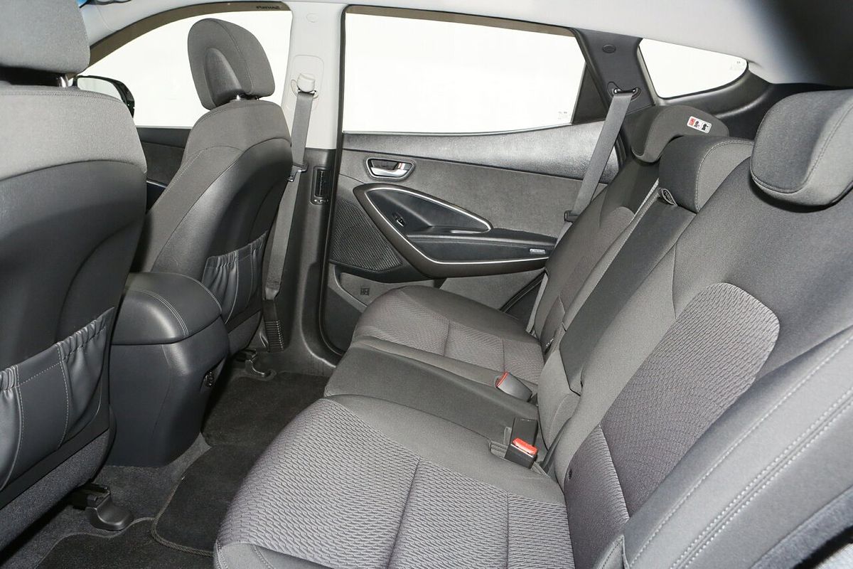 2017 Hyundai Santa Fe Active DM3 Series II
