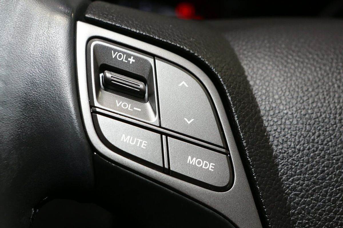 2017 Hyundai Santa Fe Active DM3 Series II