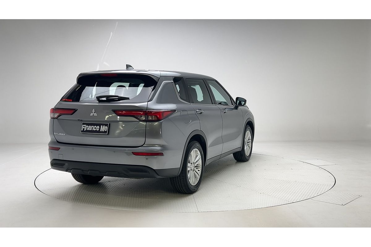 2022 Mitsubishi Outlander ES ZM