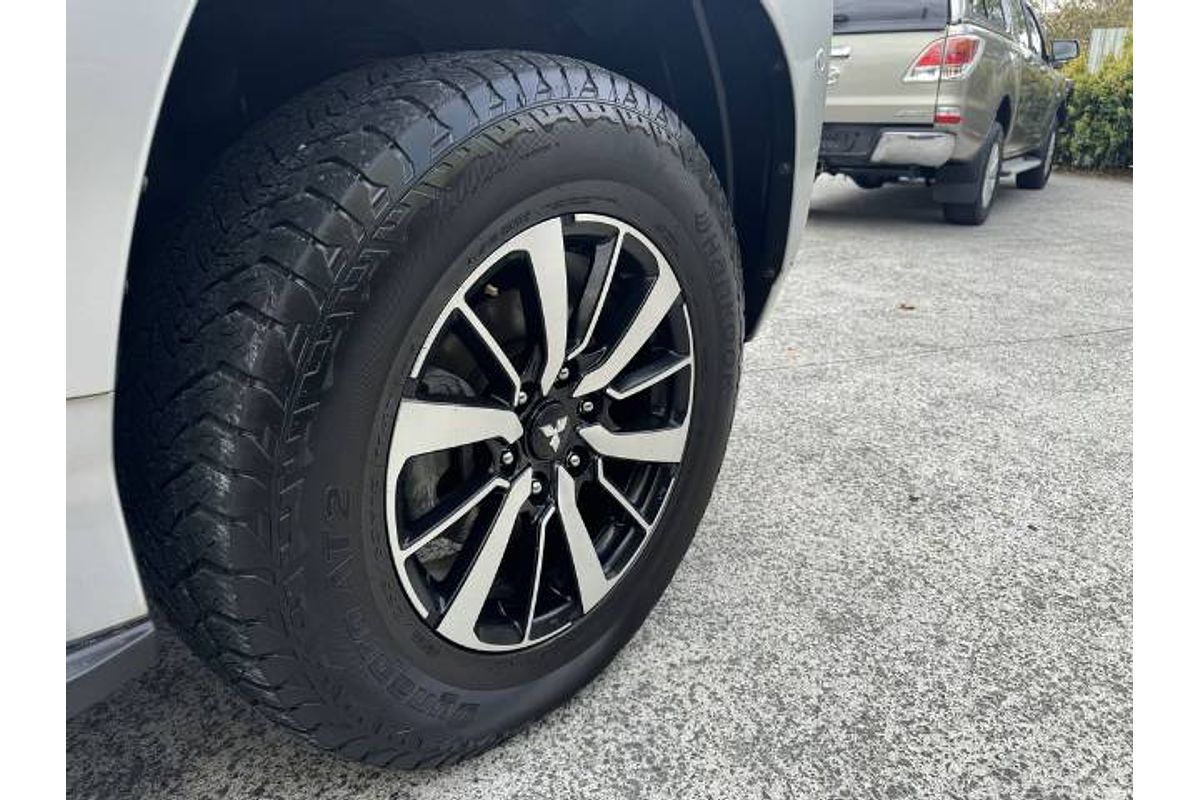 2016 Mitsubishi Pajero Sport Exceed QE