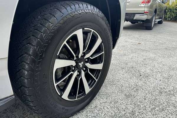 2016 Mitsubishi Pajero Sport Exceed QE