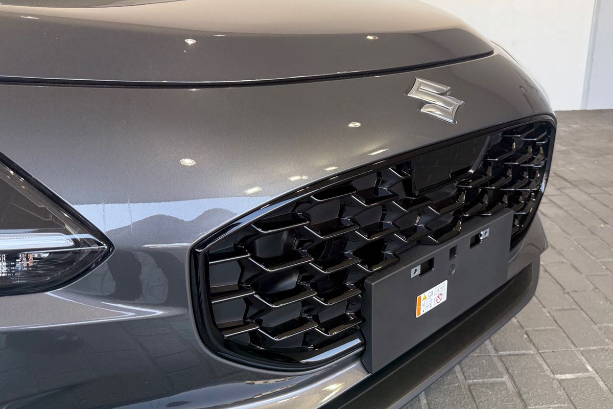 2025 Suzuki Swift Hybrid GLX UZ