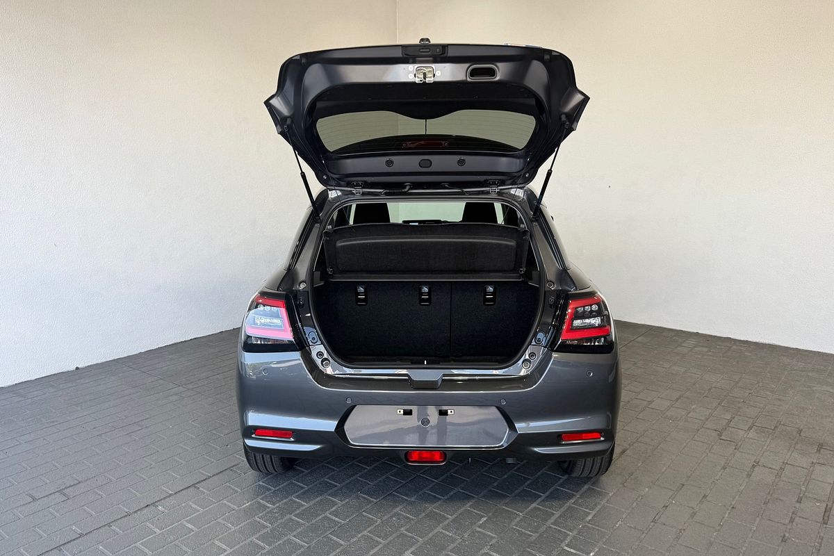 2025 Suzuki Swift Hybrid GLX UZ