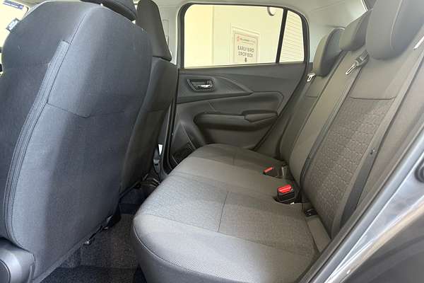 2025 Suzuki Swift Hybrid GLX UZ