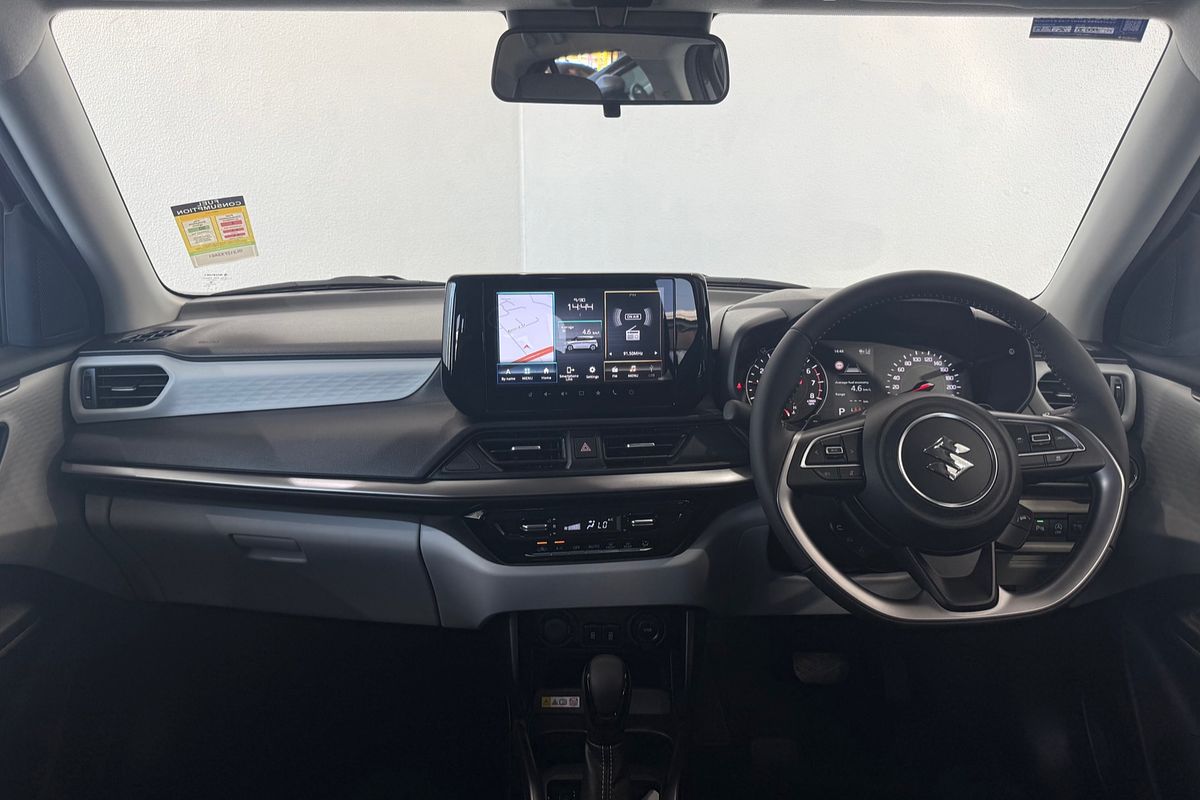 2025 Suzuki Swift Hybrid GLX UZ