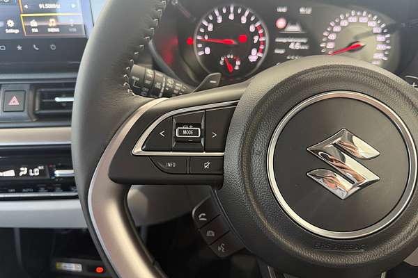 2025 Suzuki Swift Hybrid GLX UZ