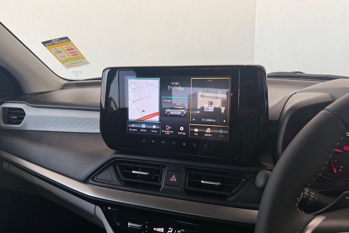 2025 Suzuki Swift Hybrid GLX UZ