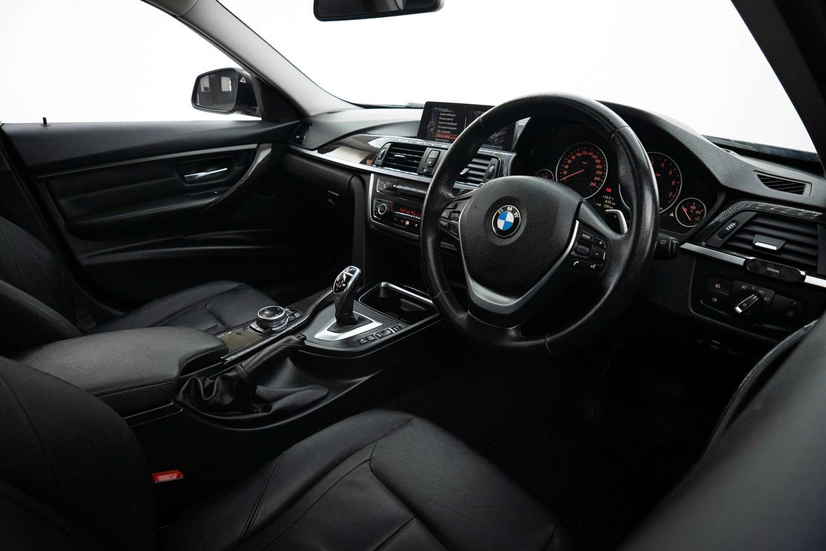 2014 BMW 3 Series 328i Luxury Line F30