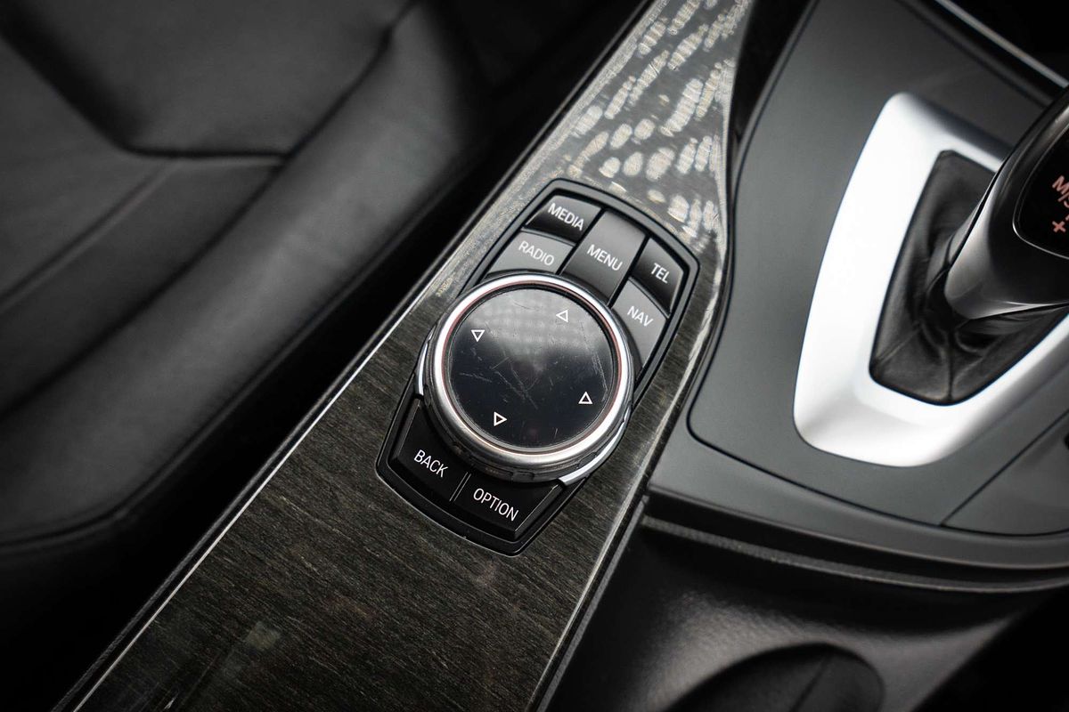 2014 BMW 3 Series 328i Luxury Line F30