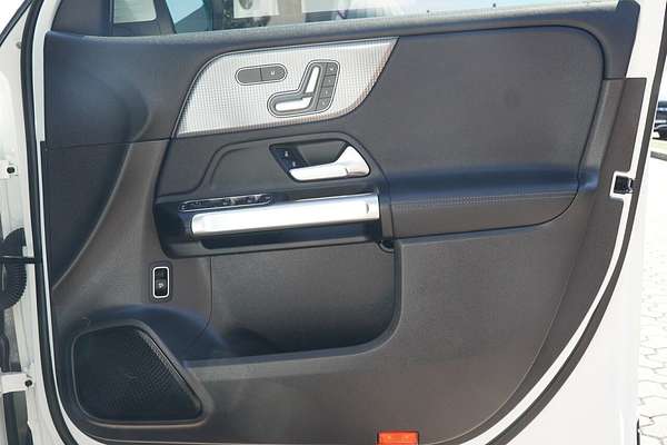 2022 Mercedes-Benz EQB EQB250 X243