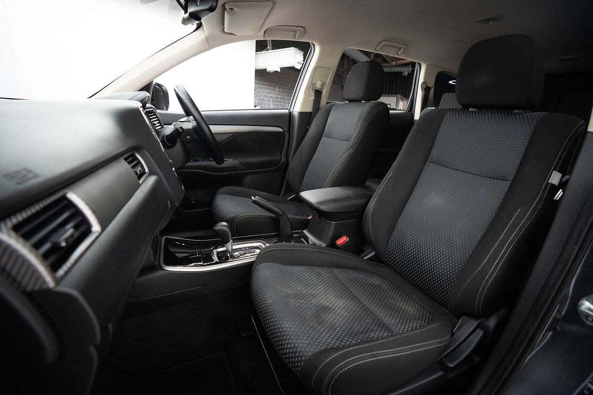 2018 Mitsubishi Outlander LS ZL