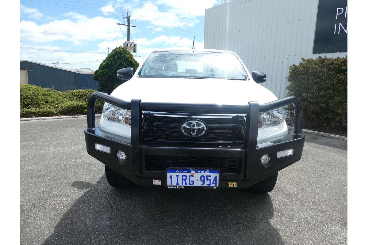 2020 Toyota Hilux SR GUN126R 4X4