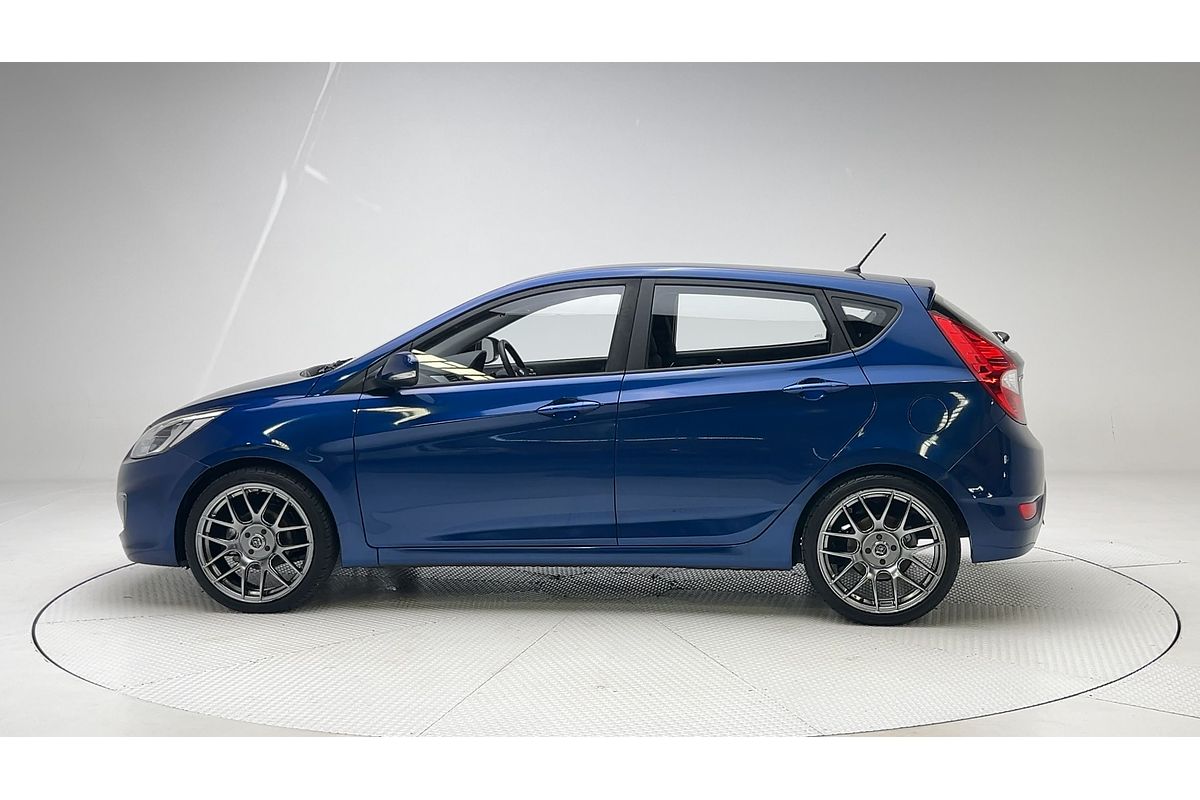 2017 Hyundai Accent Active RB4