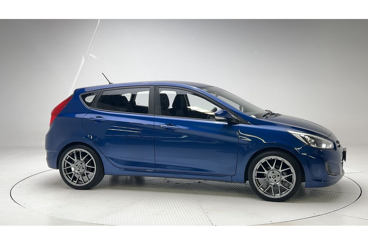 2017 Hyundai Accent Active RB4