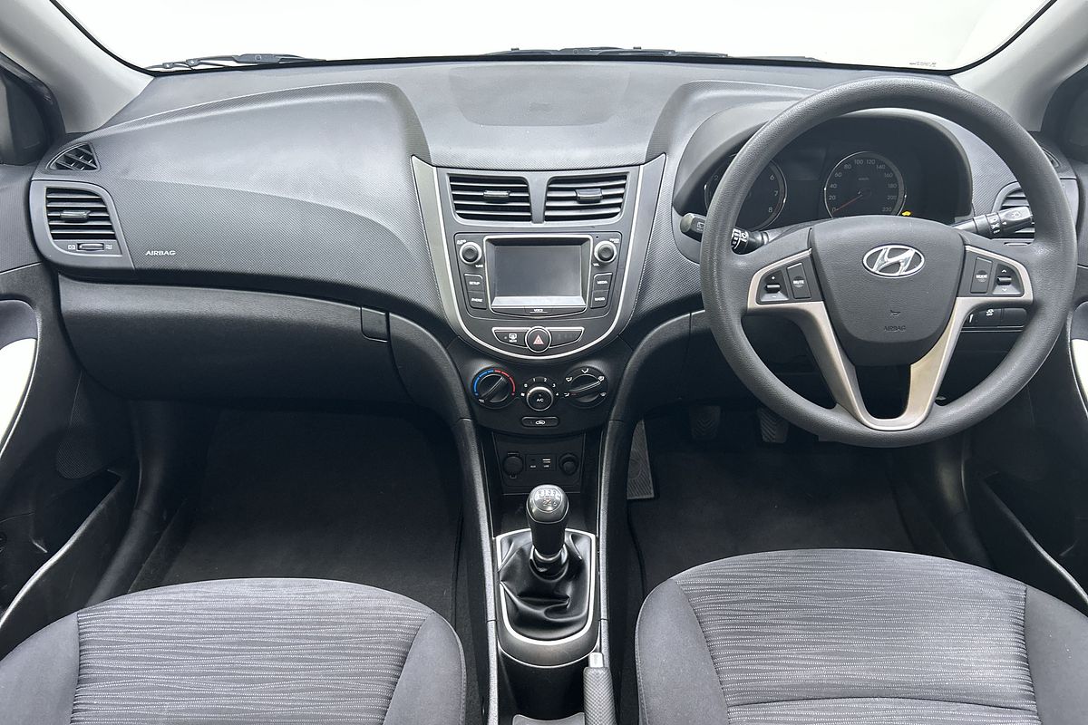 2017 Hyundai Accent Active RB4