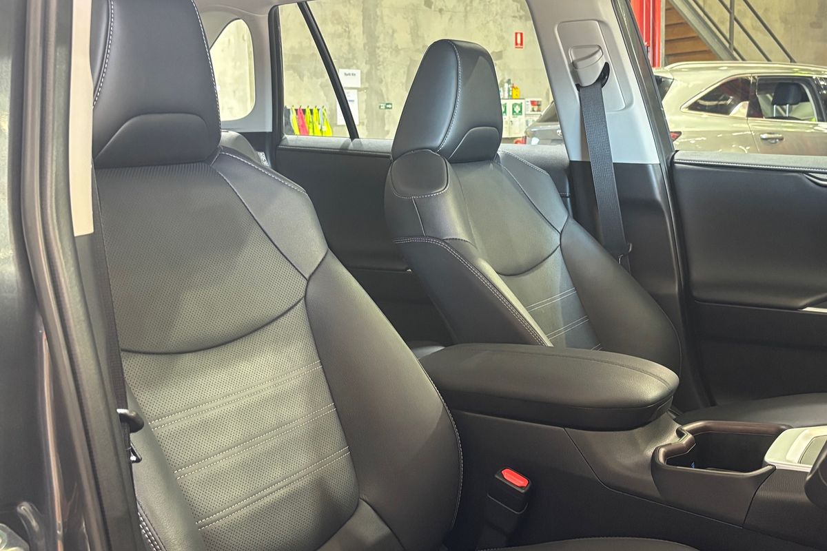 2024 Toyota RAV4 Cruiser AXAH54R