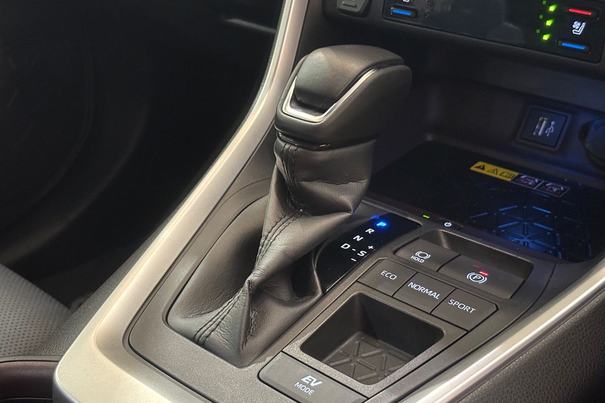 2024 Toyota RAV4 Cruiser AXAH54R