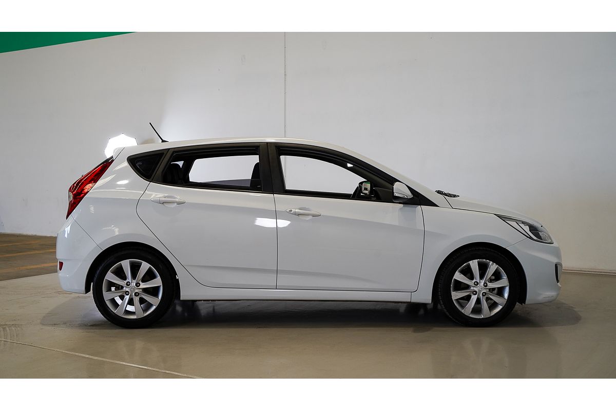 2017 Hyundai Accent Sport RB6