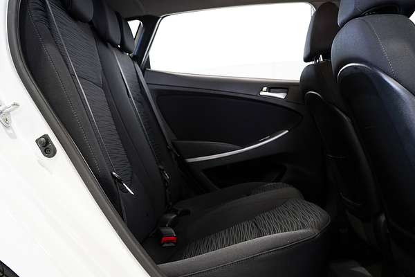 2017 Hyundai Accent Sport RB6