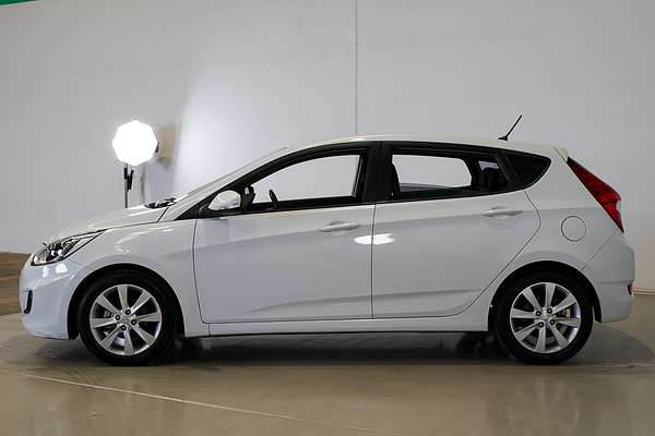 2017 Hyundai Accent Sport RB6