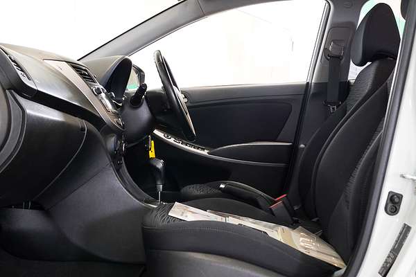 2017 Hyundai Accent Sport RB6