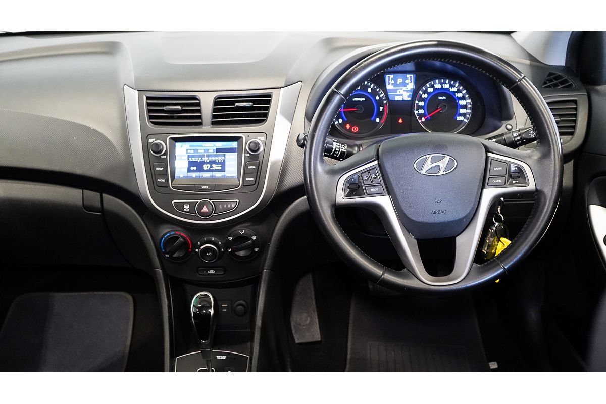 2017 Hyundai Accent Sport RB6